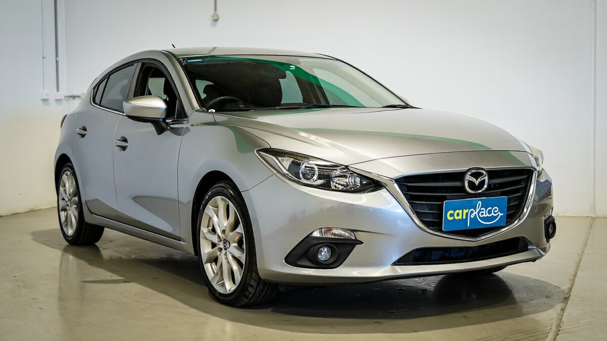 Mazda 3 image 3