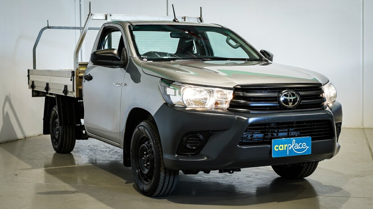 Toyota Hilux image 3