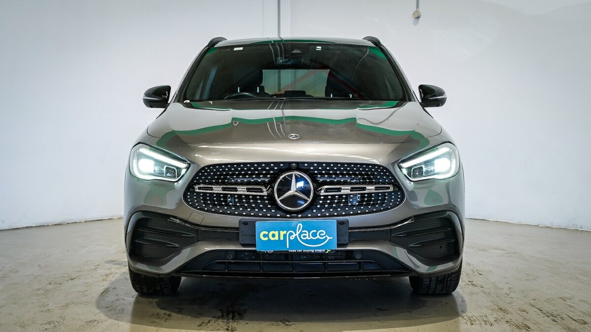 Mercedes Benz Gla-class image 2