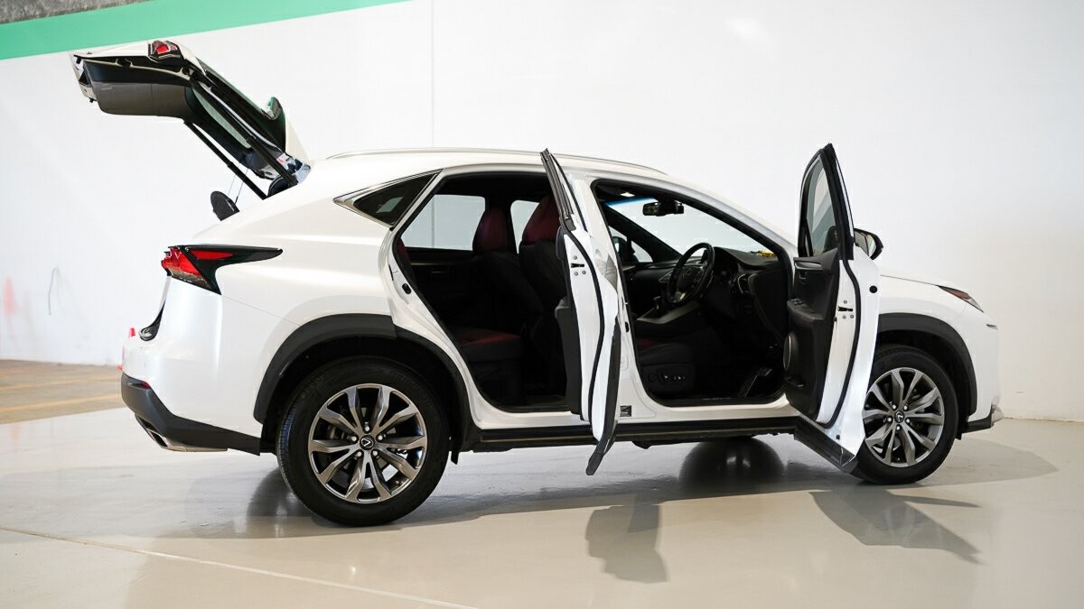 Lexus Nx image 4