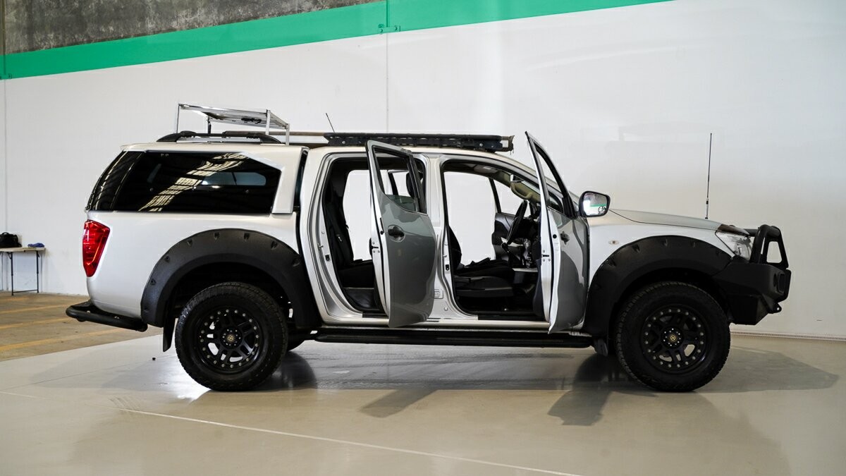 Nissan Navara image 4