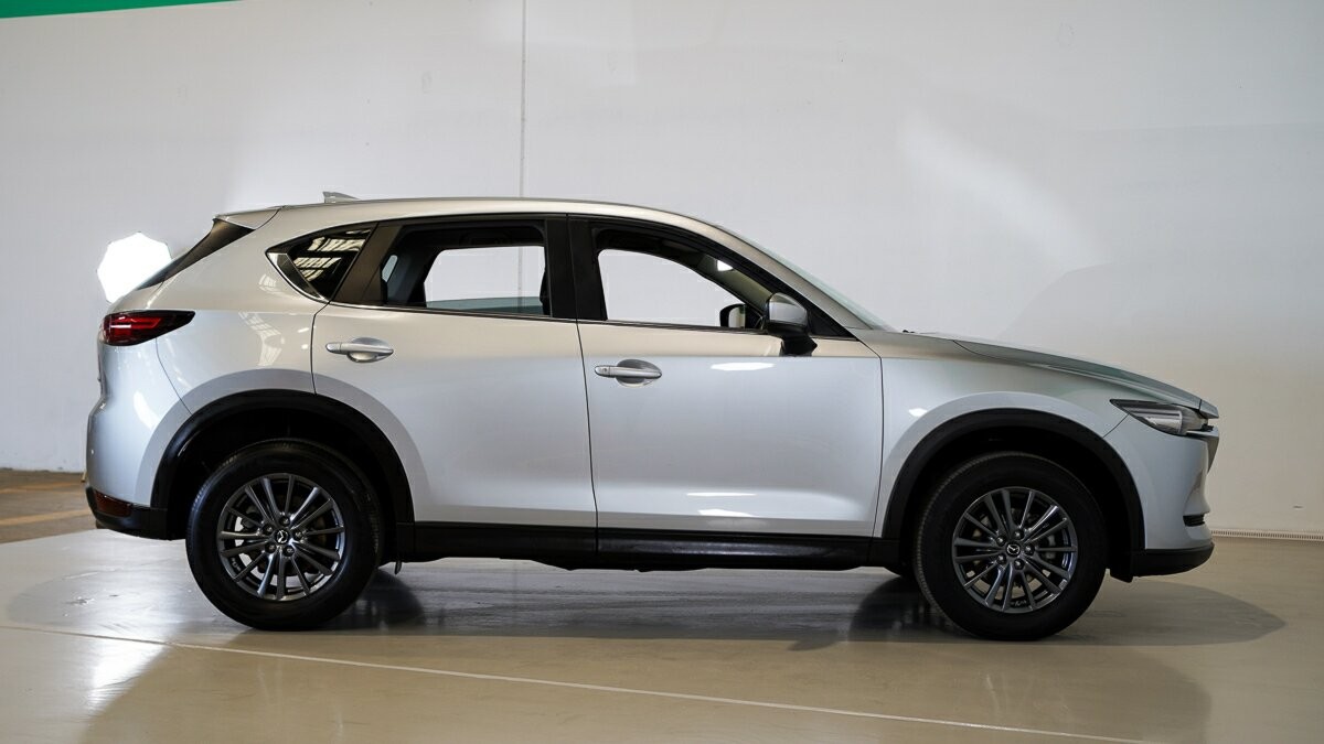 Mazda Cx-5 image 4