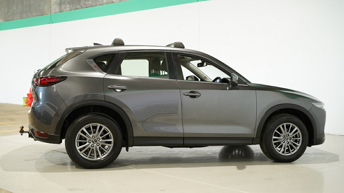 Mazda Cx-5 image 4