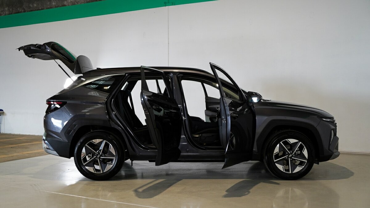 Hyundai Tucson image 4