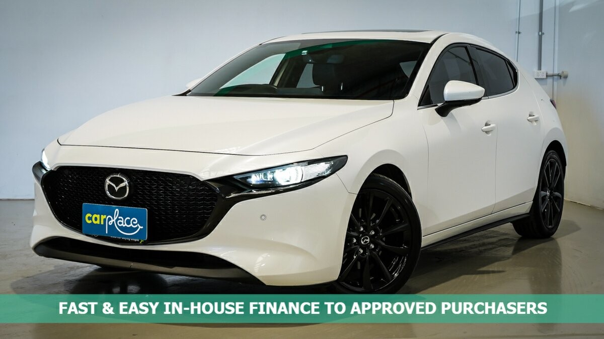 Mazda 3 image 1