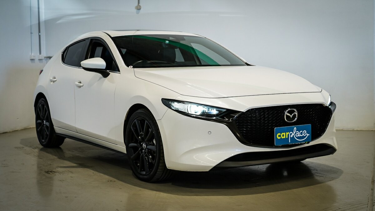 Mazda 3 image 3