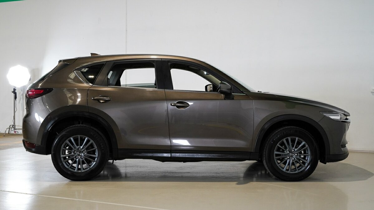 Mazda Cx-5 image 4