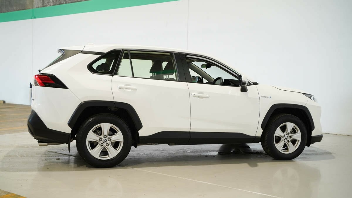 Toyota Rav4 image 4