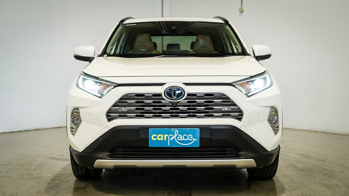 Toyota Rav4 image 2