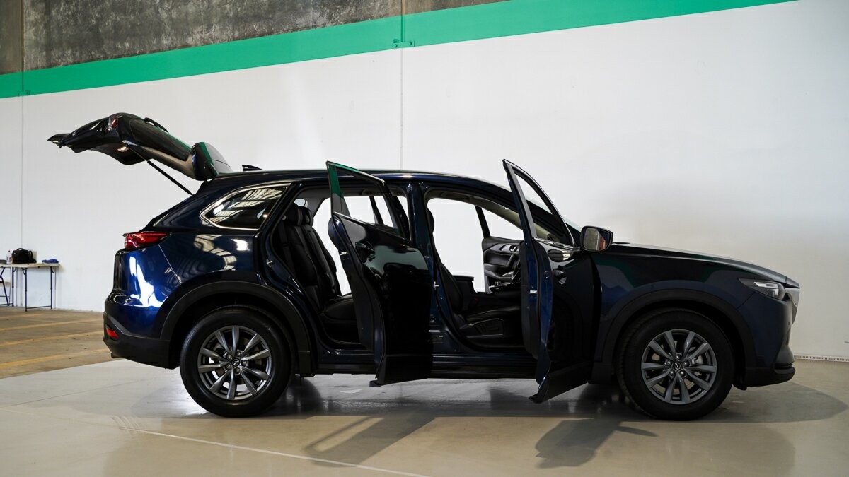 Mazda Cx-9 image 4