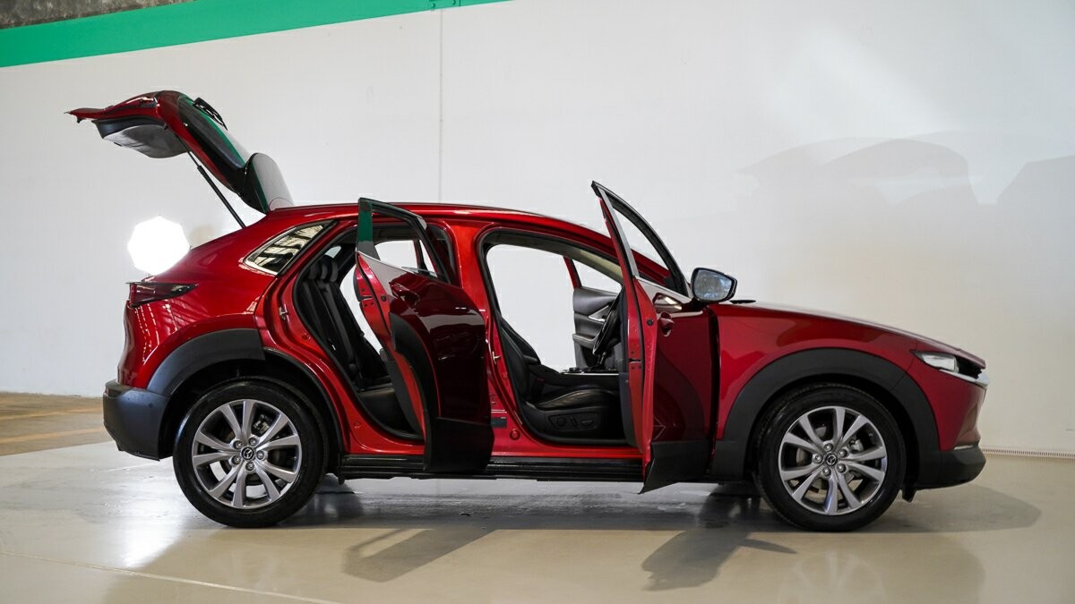 Mazda Cx-30 image 4