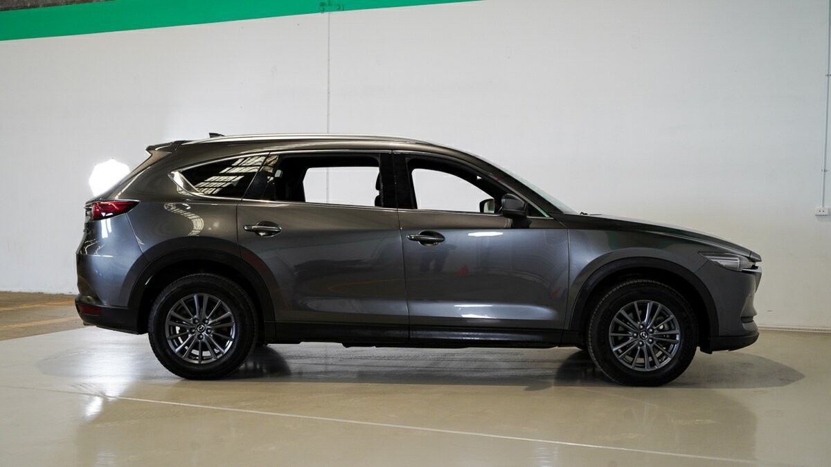 Mazda Cx-8 image 4