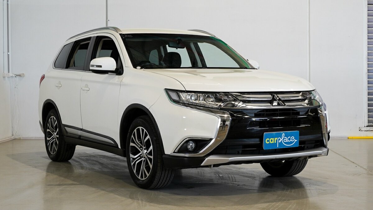 Mitsubishi Outlander image 3