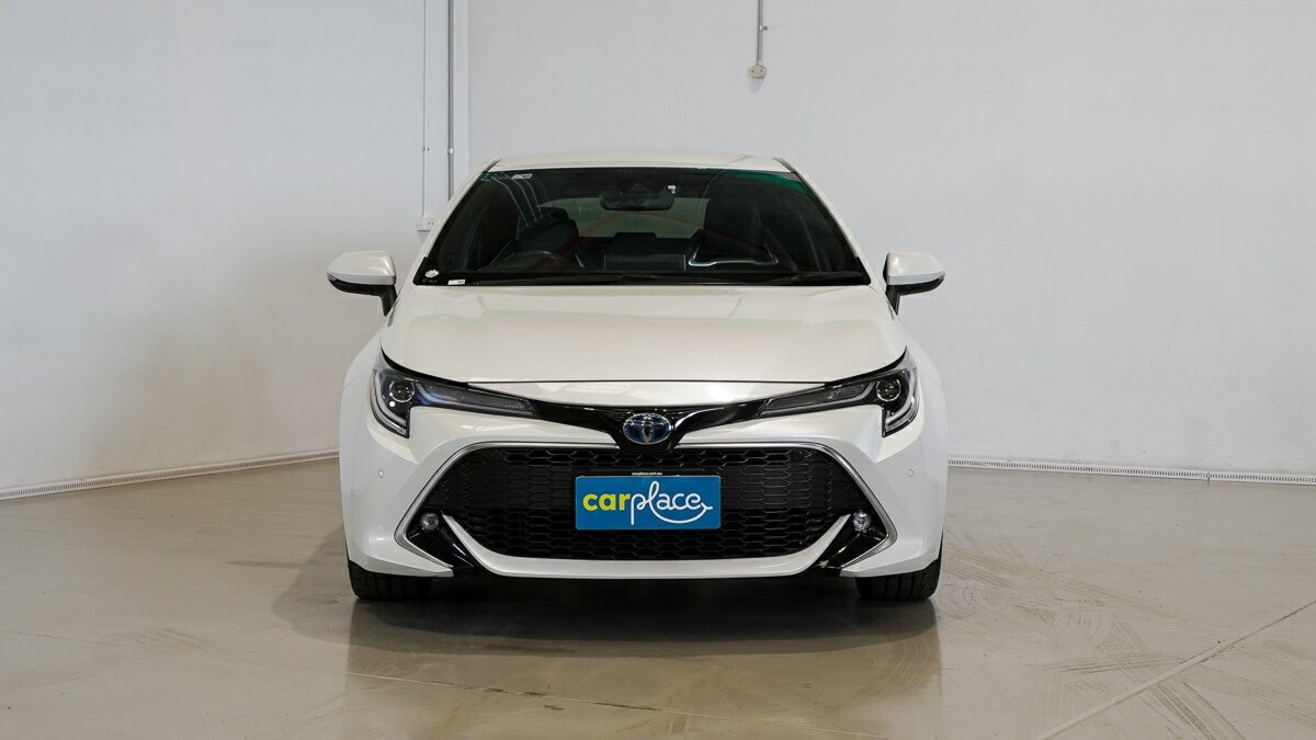 Toyota Corolla image 2