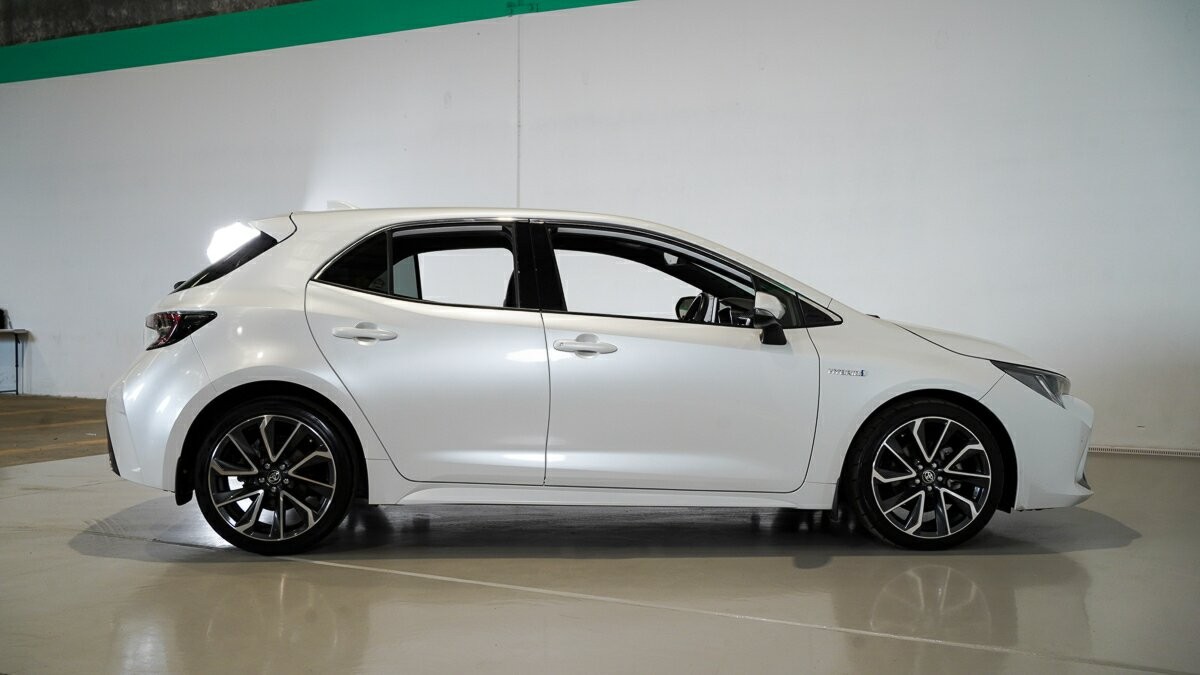 Toyota Corolla image 4