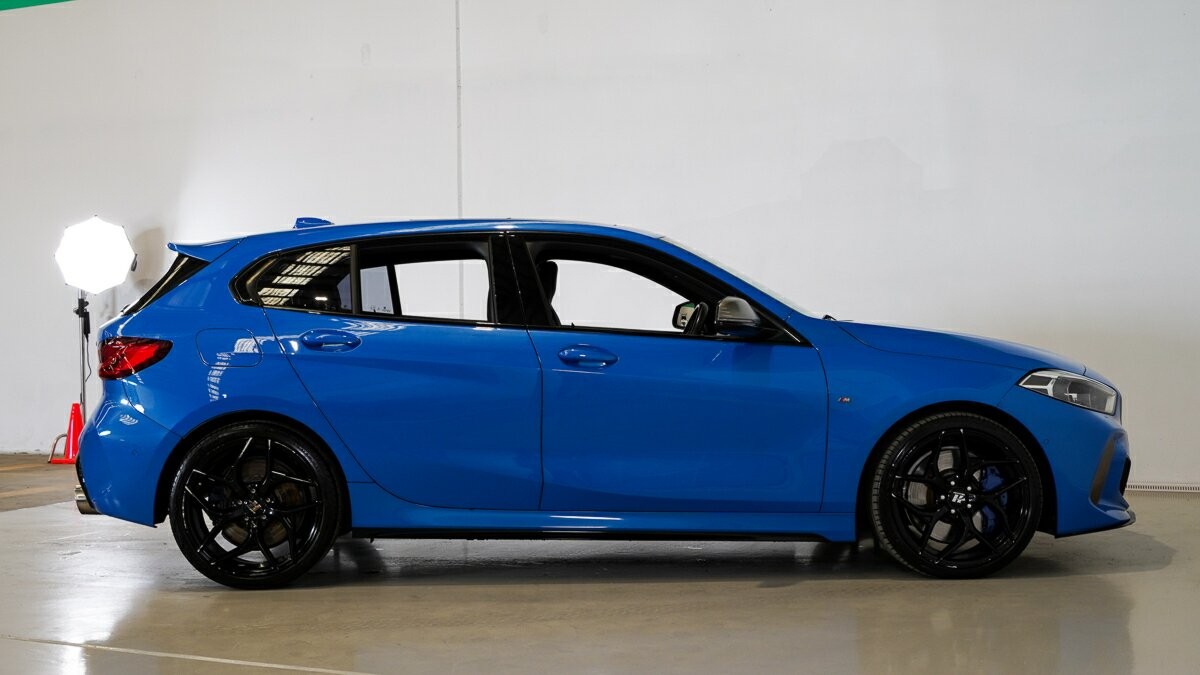 BMW 1 Series image 3