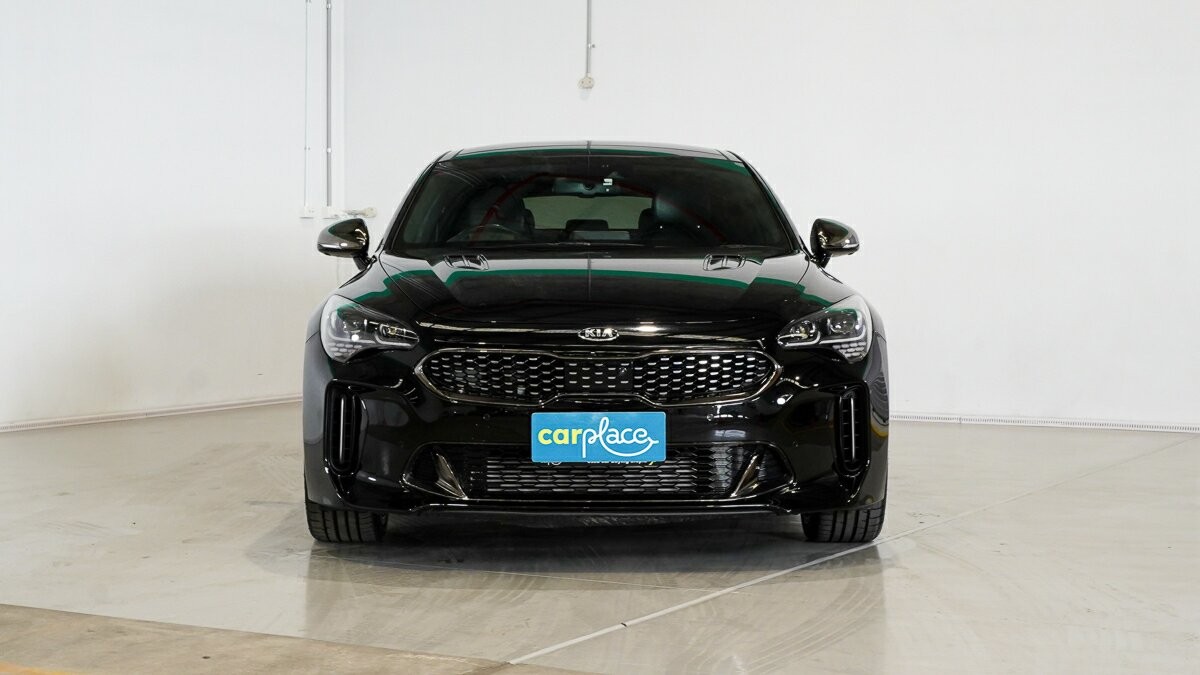 Kia Stinger image 2