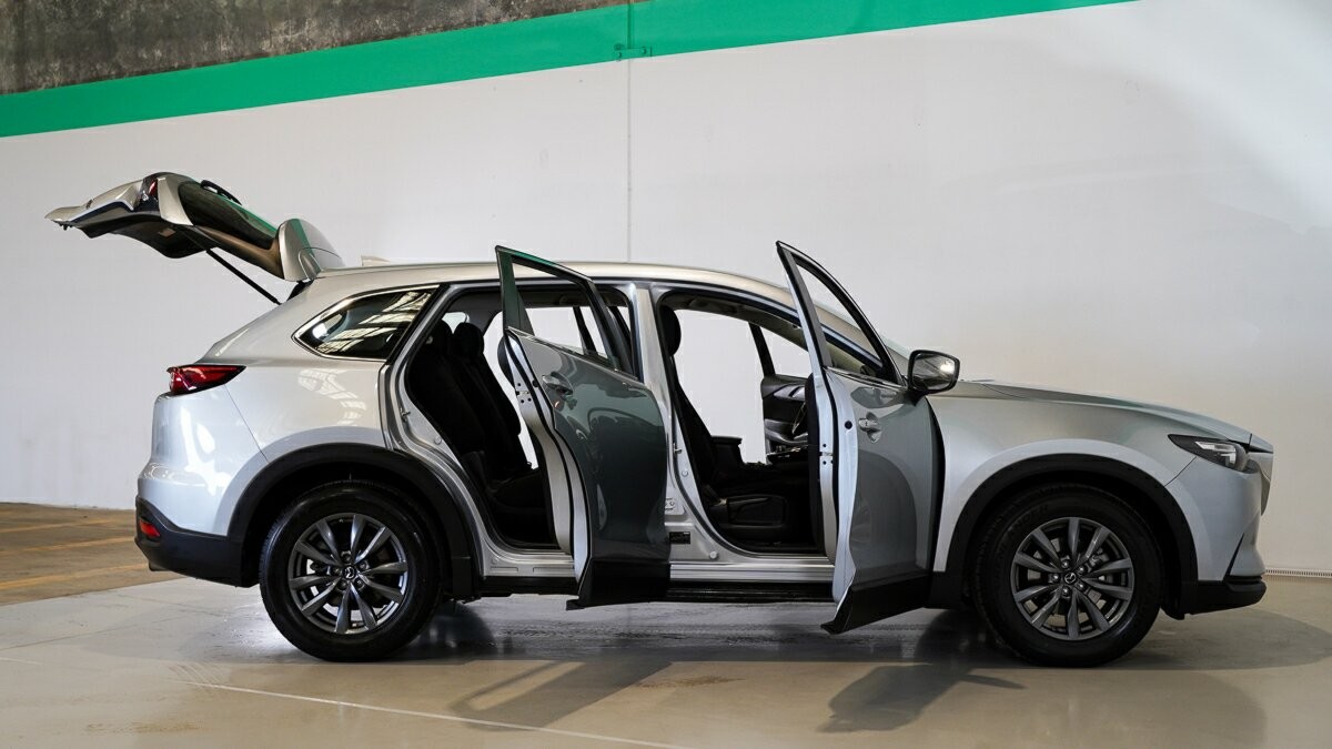 Mazda Cx-9 image 4