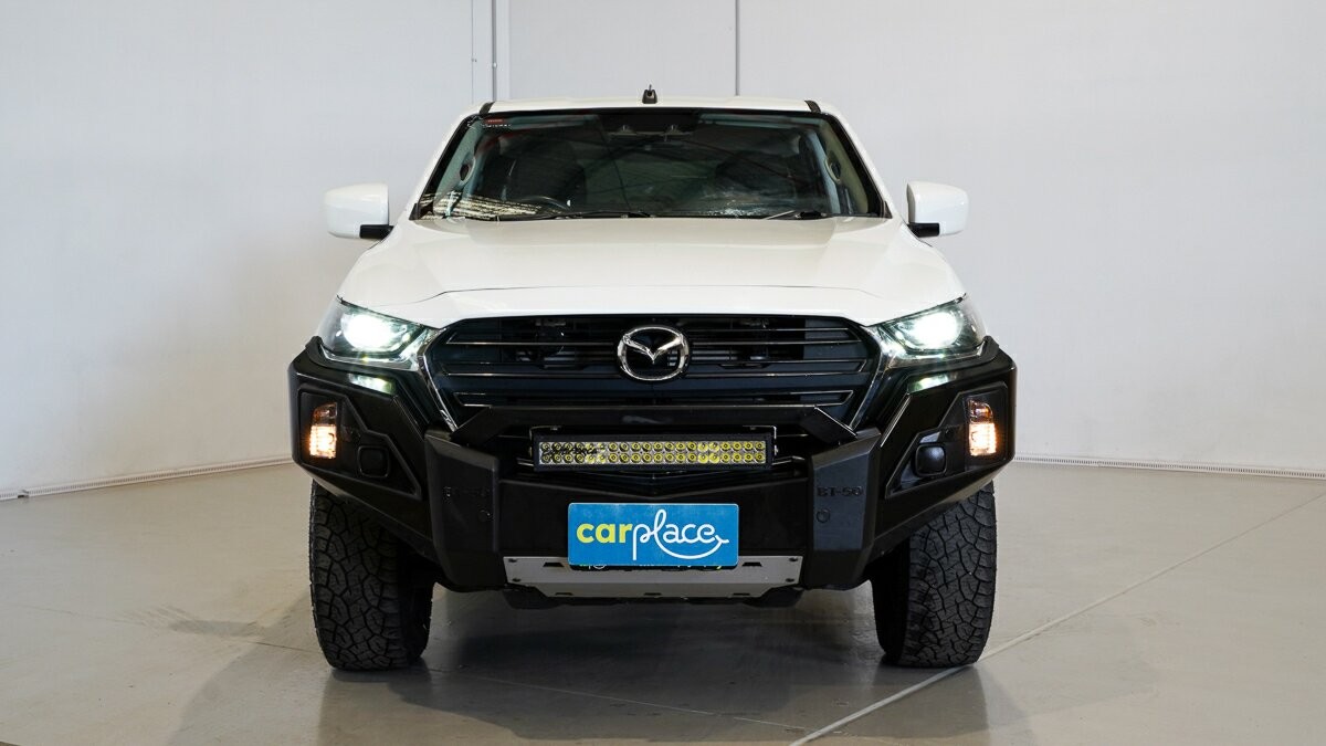 Mazda Bt-50 image 2