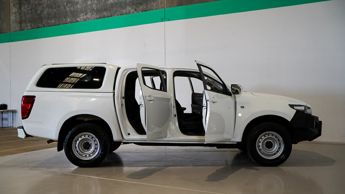 Mazda Bt-50 image 4