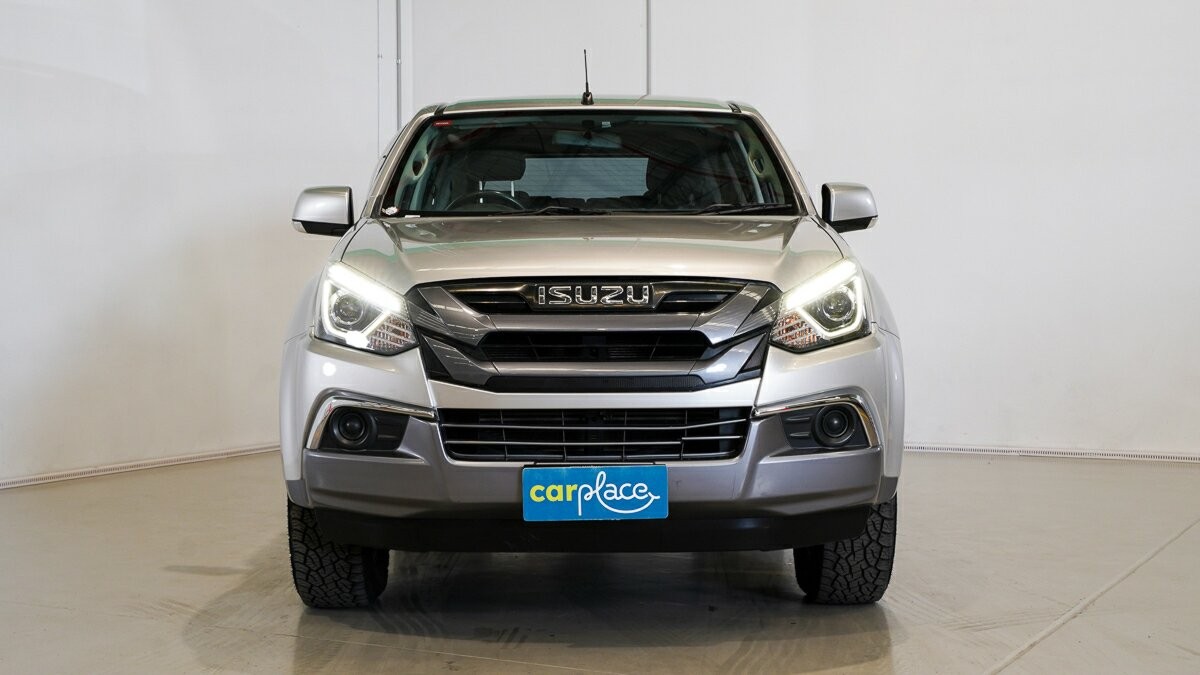 Isuzu Mu-x image 2