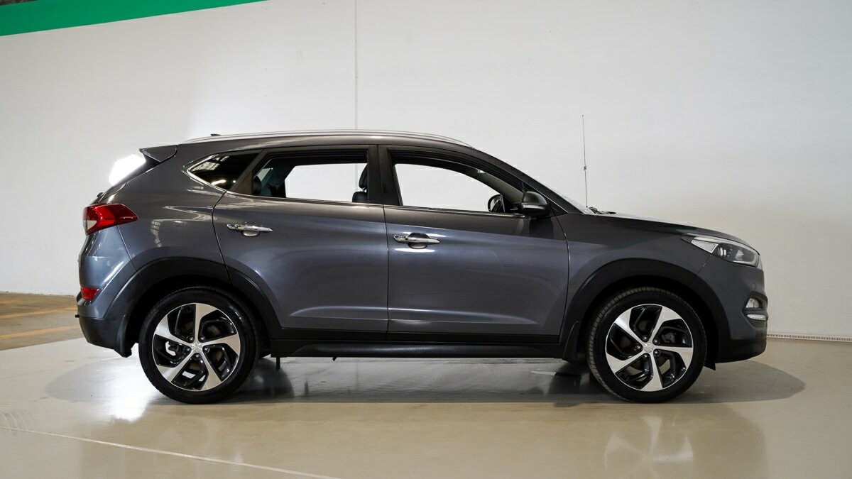 Hyundai Tucson image 3