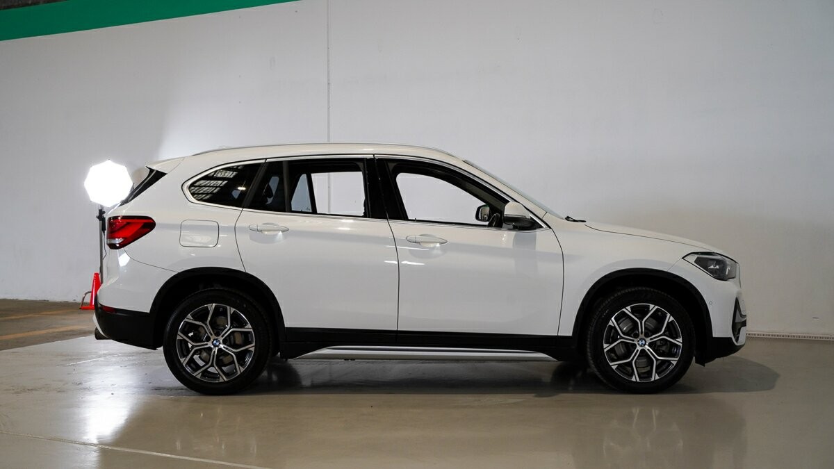 BMW X1 image 3