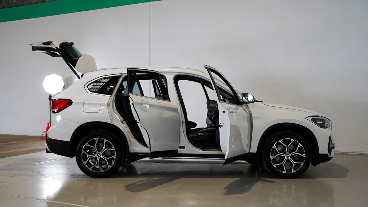 BMW X1 image 4