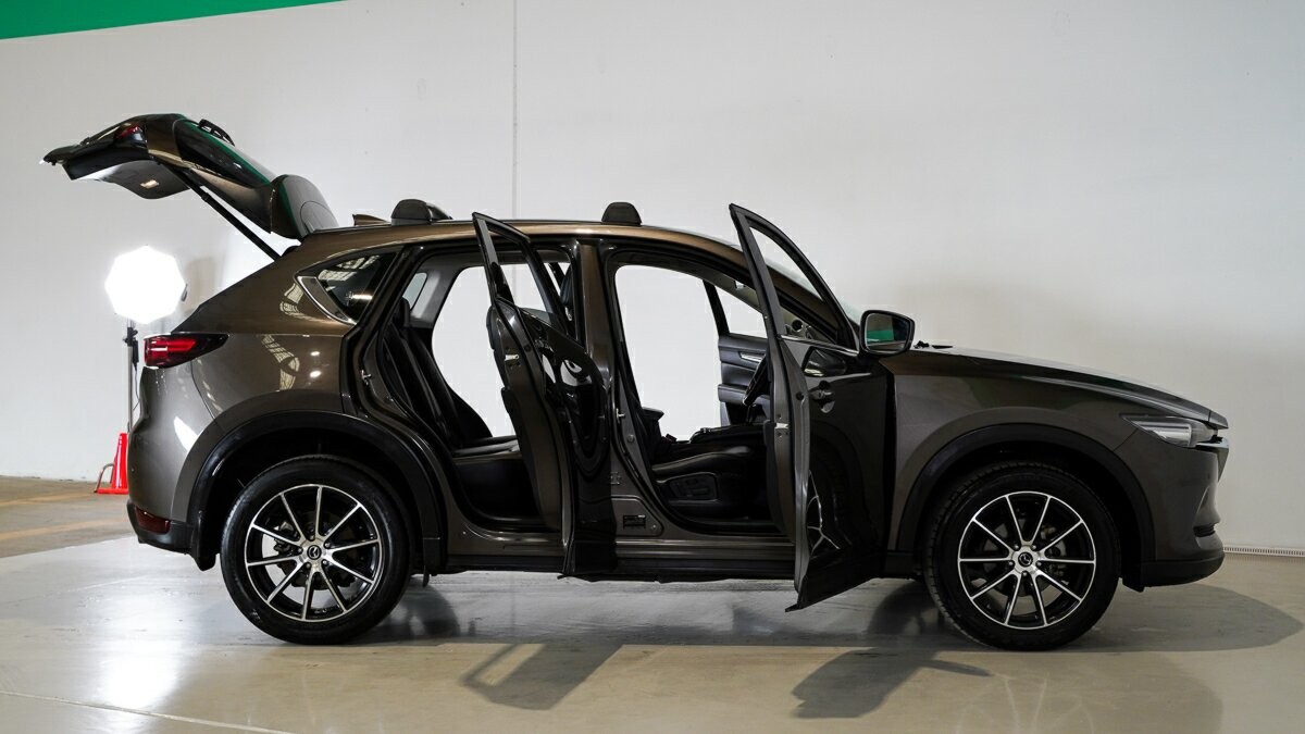 Mazda Cx-5 image 4