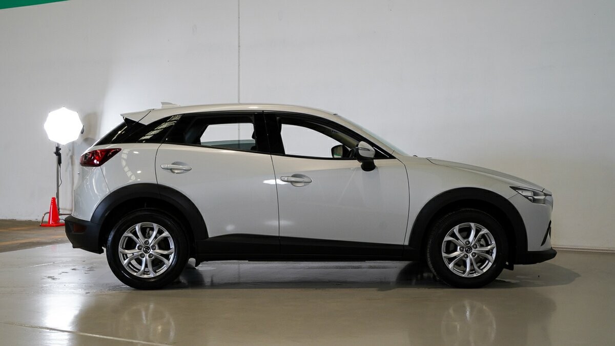 Mazda Cx-3 image 3
