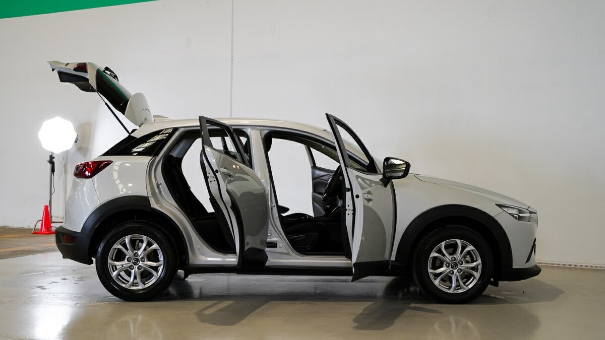 Mazda Cx-3 image 4