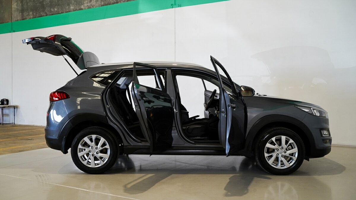 Hyundai Tucson image 4