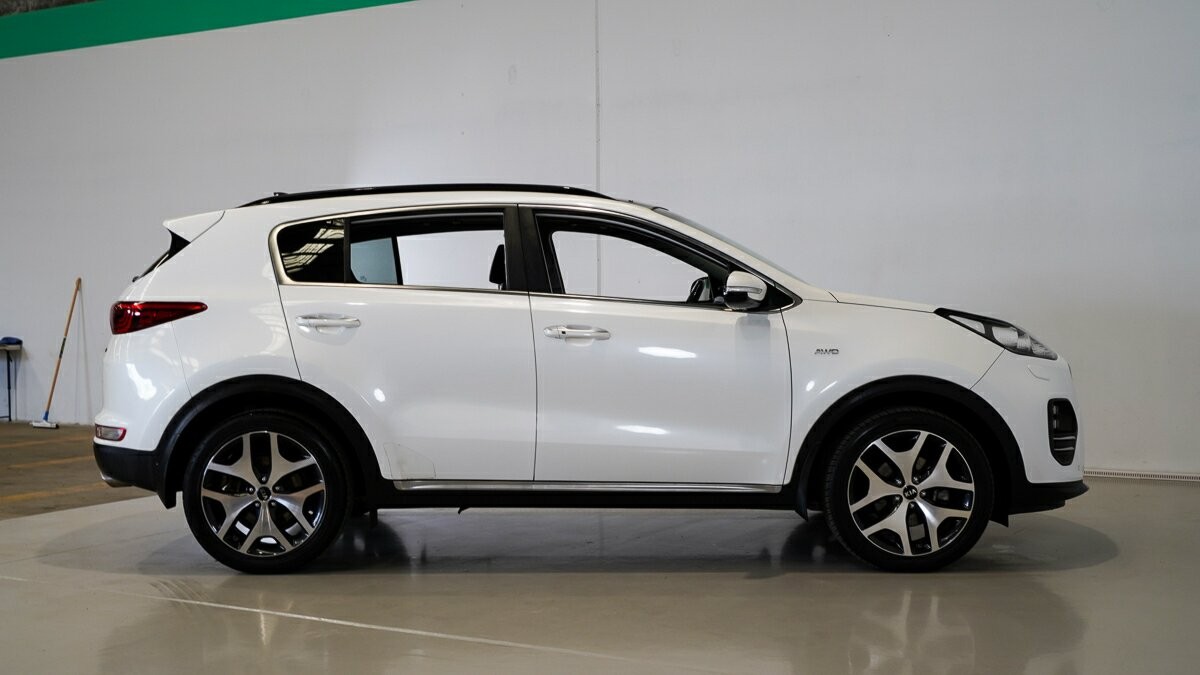 Kia Sportage image 3