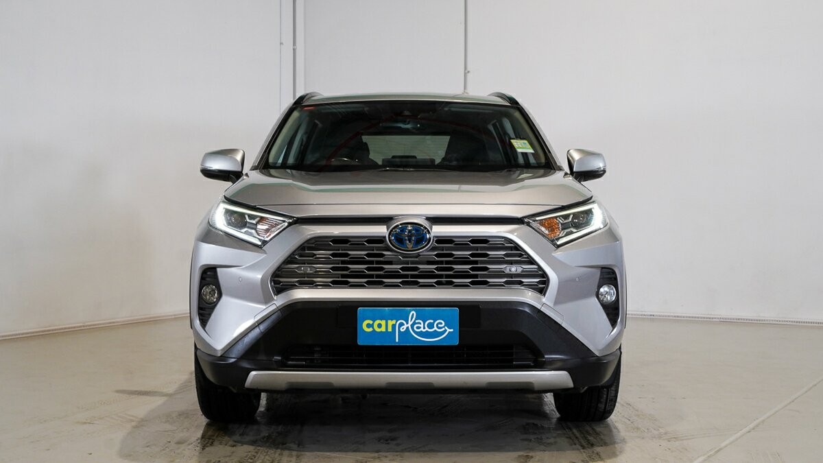 Toyota Rav4 image 2