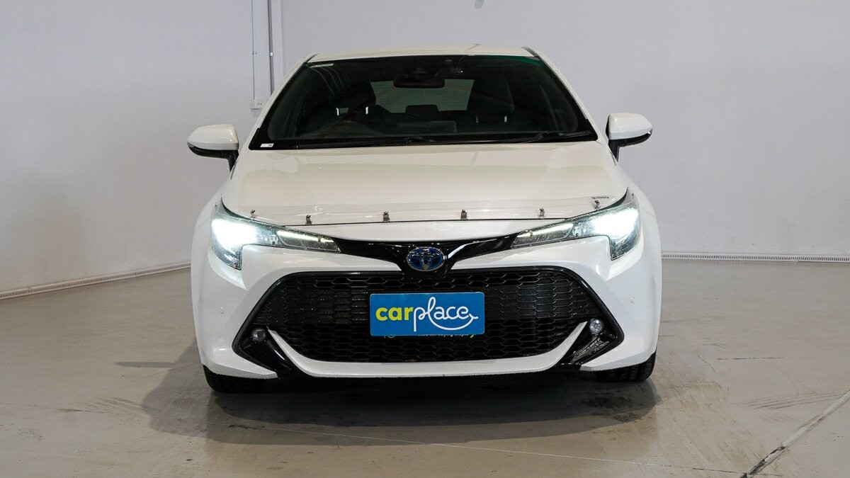 Toyota Corolla image 2