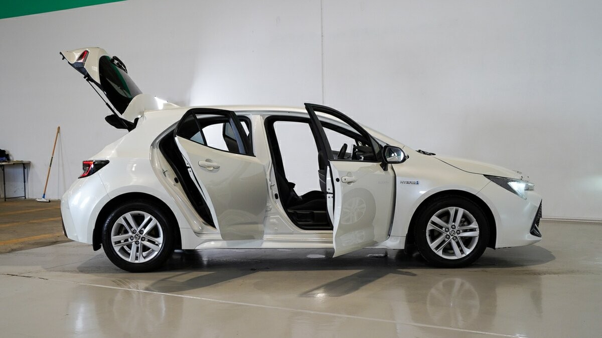 Toyota Corolla image 4