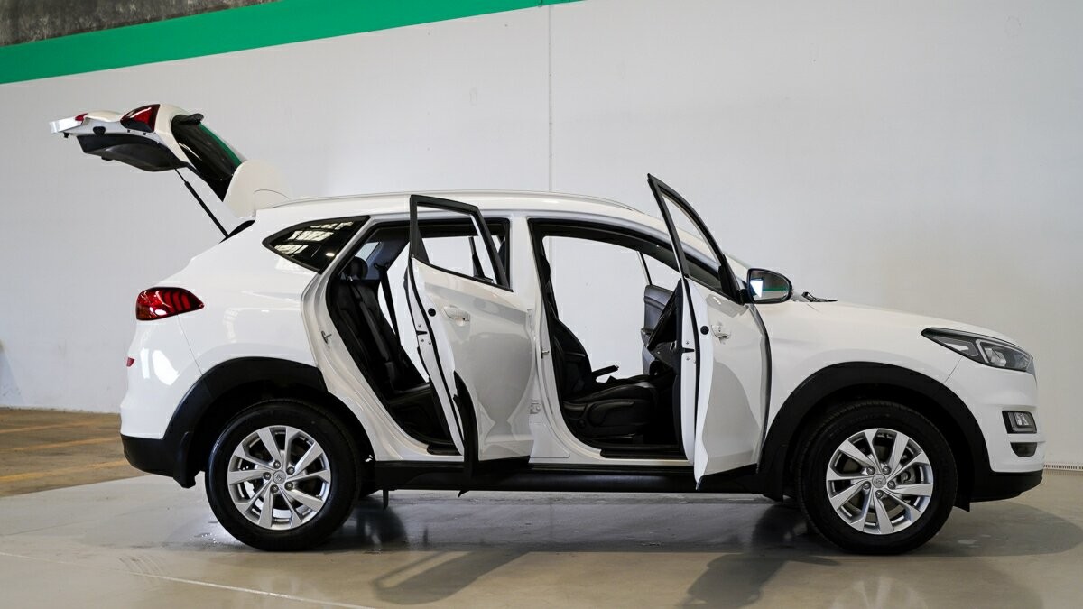 Hyundai Tucson image 4
