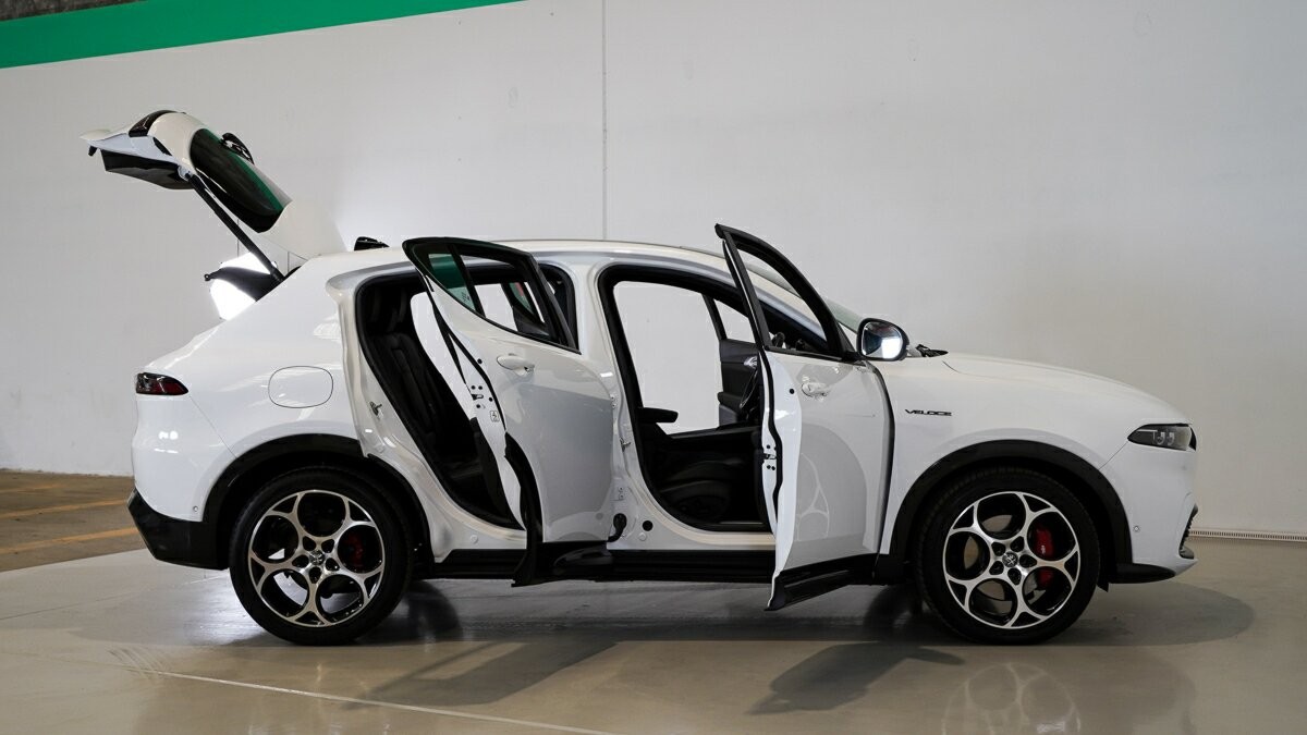 Alfa Romeo Tonale image 4