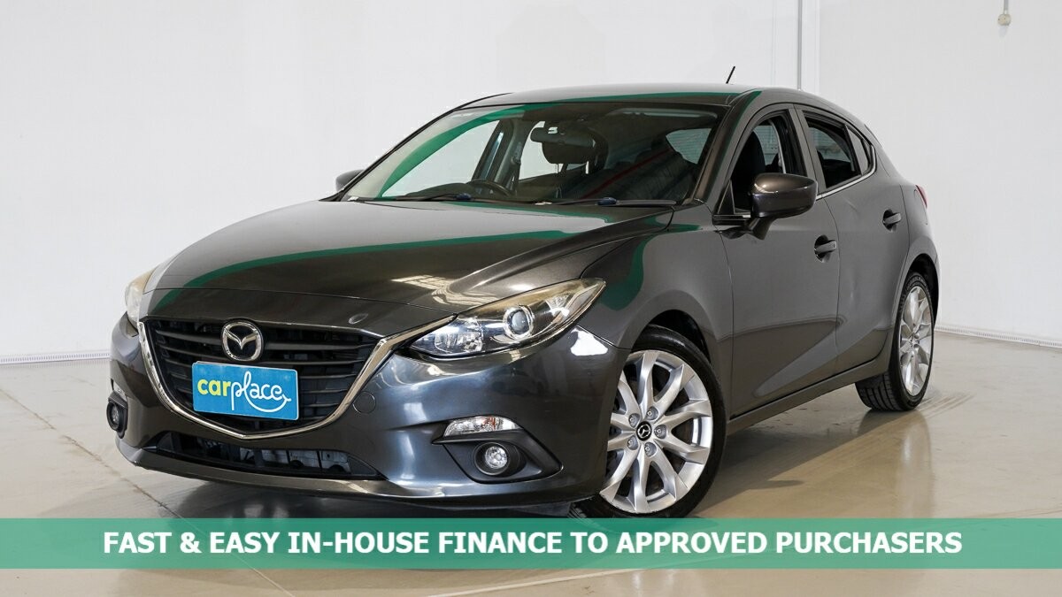 Mazda 3 image 1