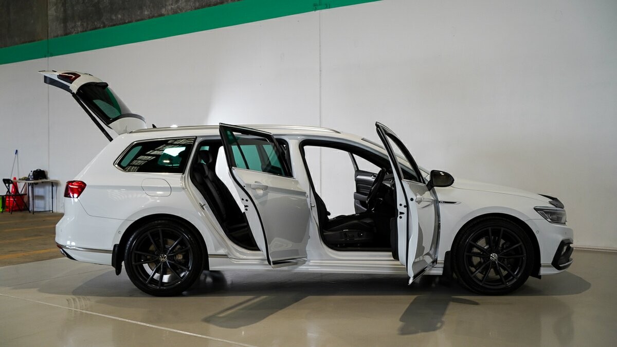 Volkswagen Passat image 4