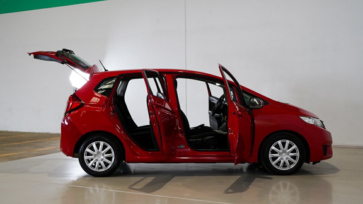 Honda Jazz image 4