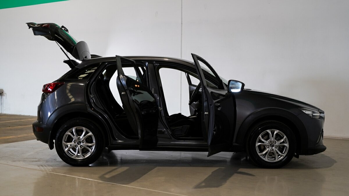 Mazda Cx-3 image 4