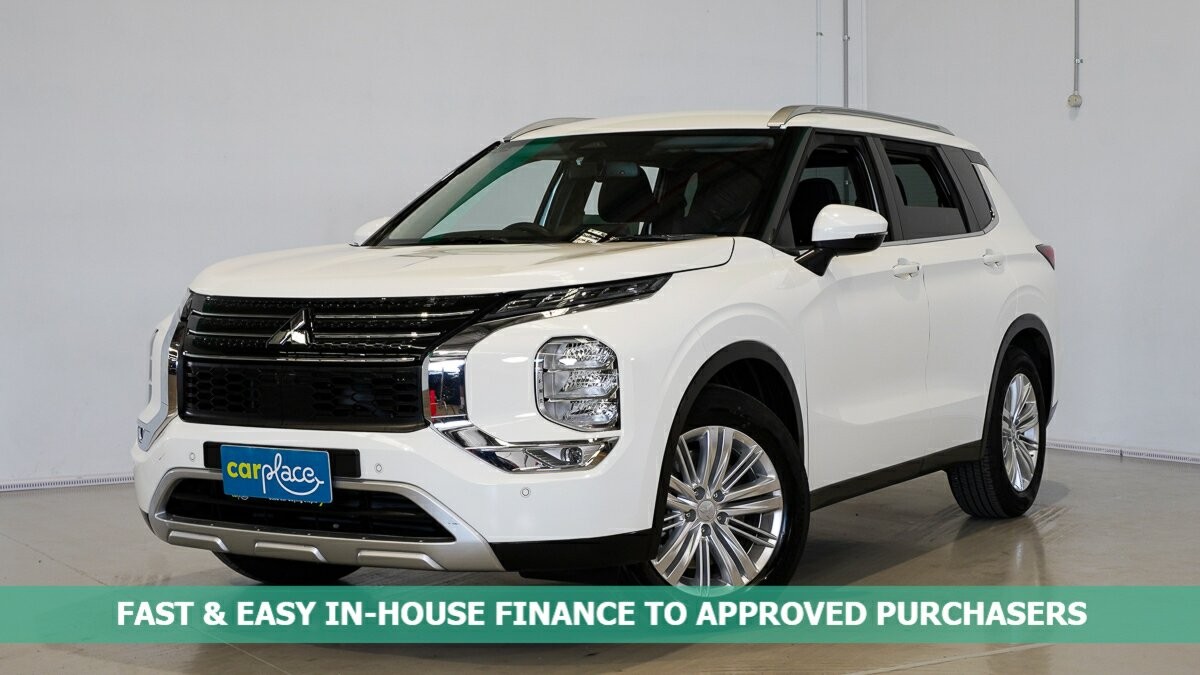 Mitsubishi Outlander image 1