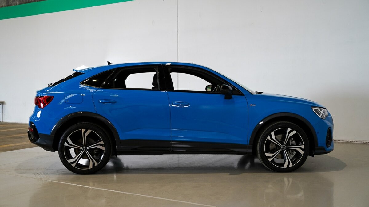 Audi Q3 image 3