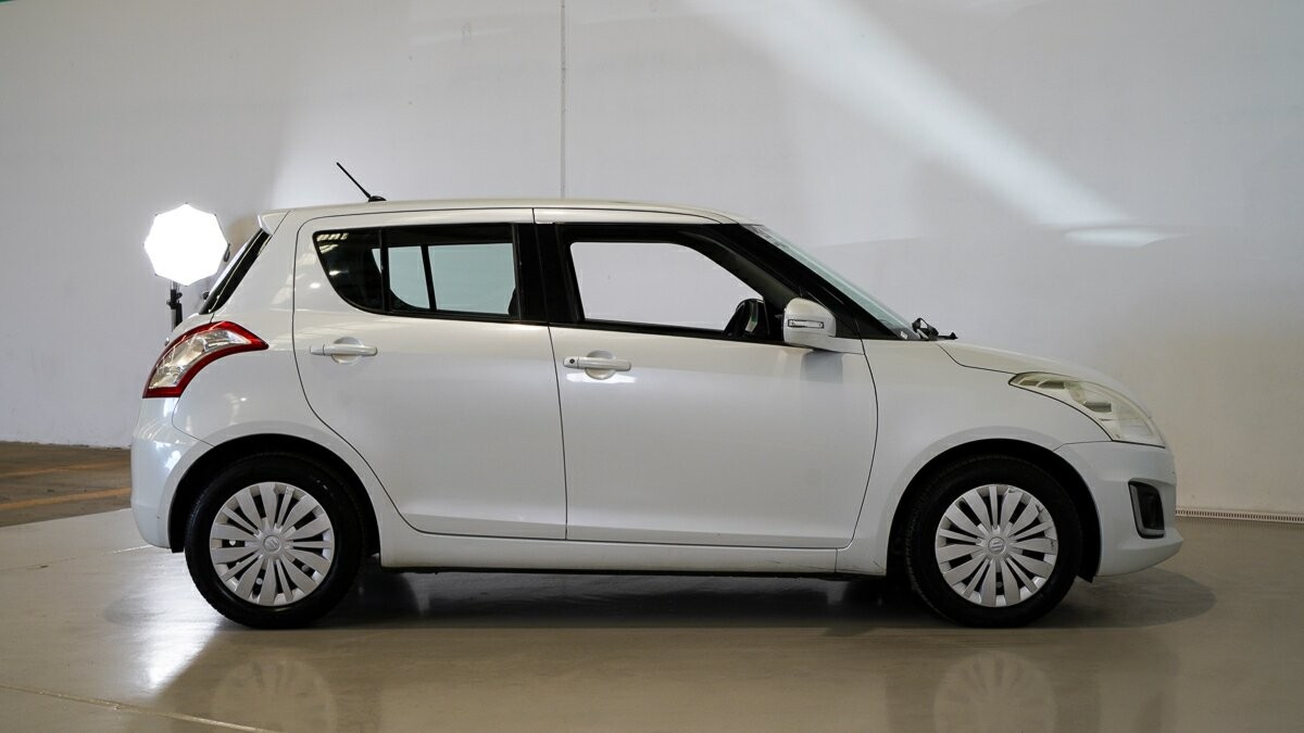 Suzuki Swift image 3