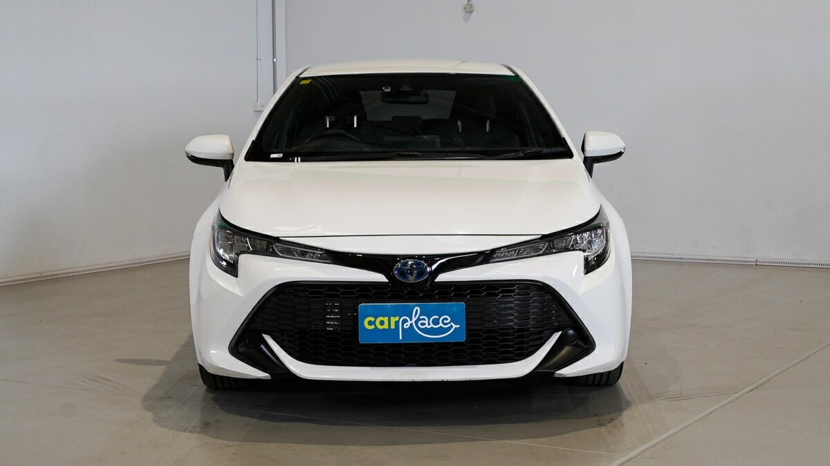 Toyota Corolla image 2