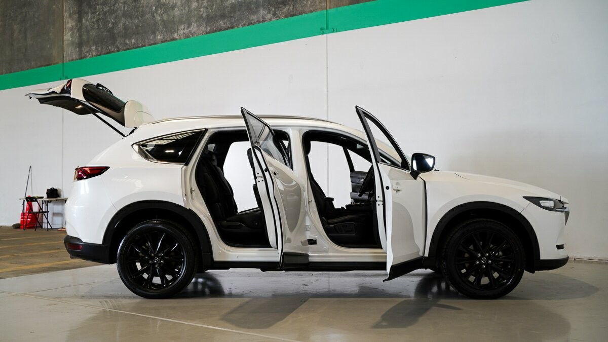 Mazda Cx-8 image 4