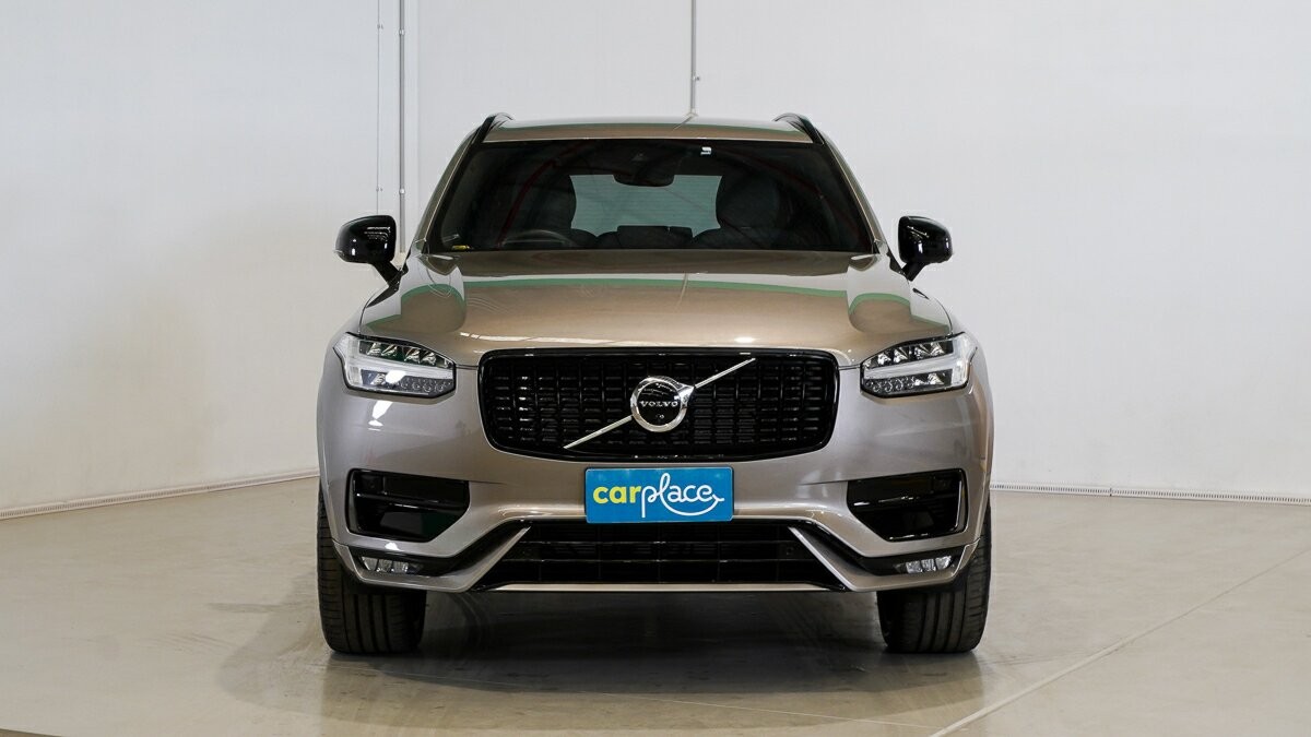 Volvo Xc90 image 2