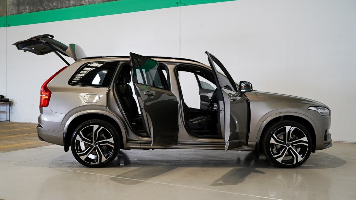 Volvo Xc90 image 4