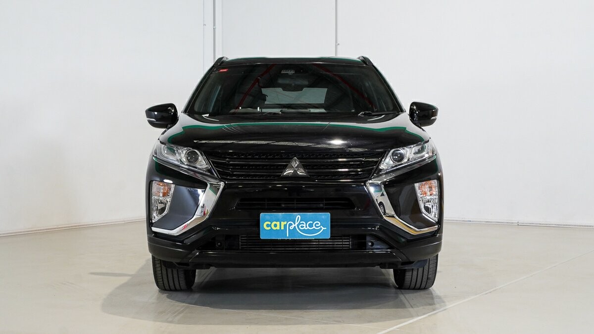 Mitsubishi Eclipse Cross image 2